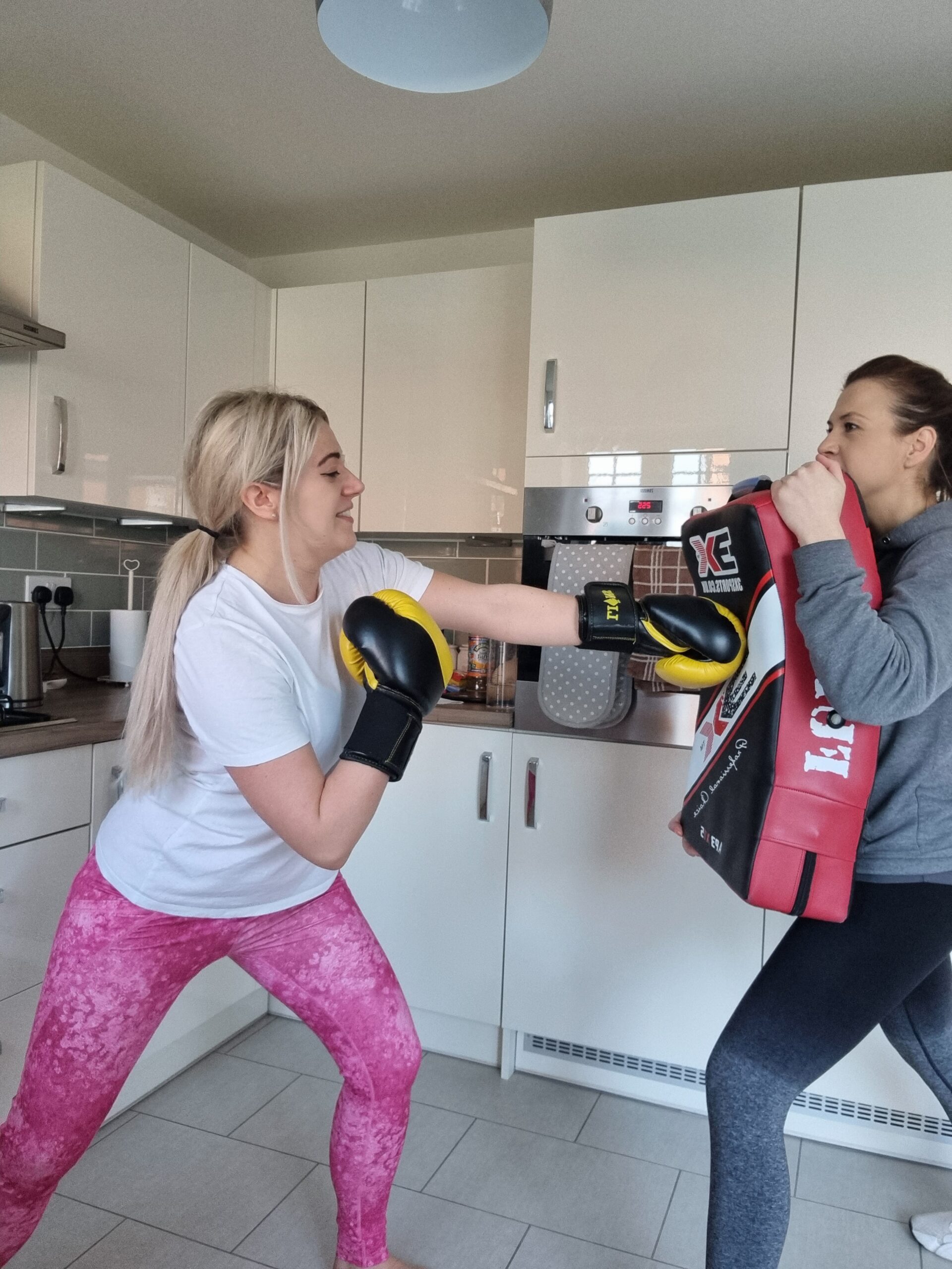 Personal trainer with boxing - Louise Brown