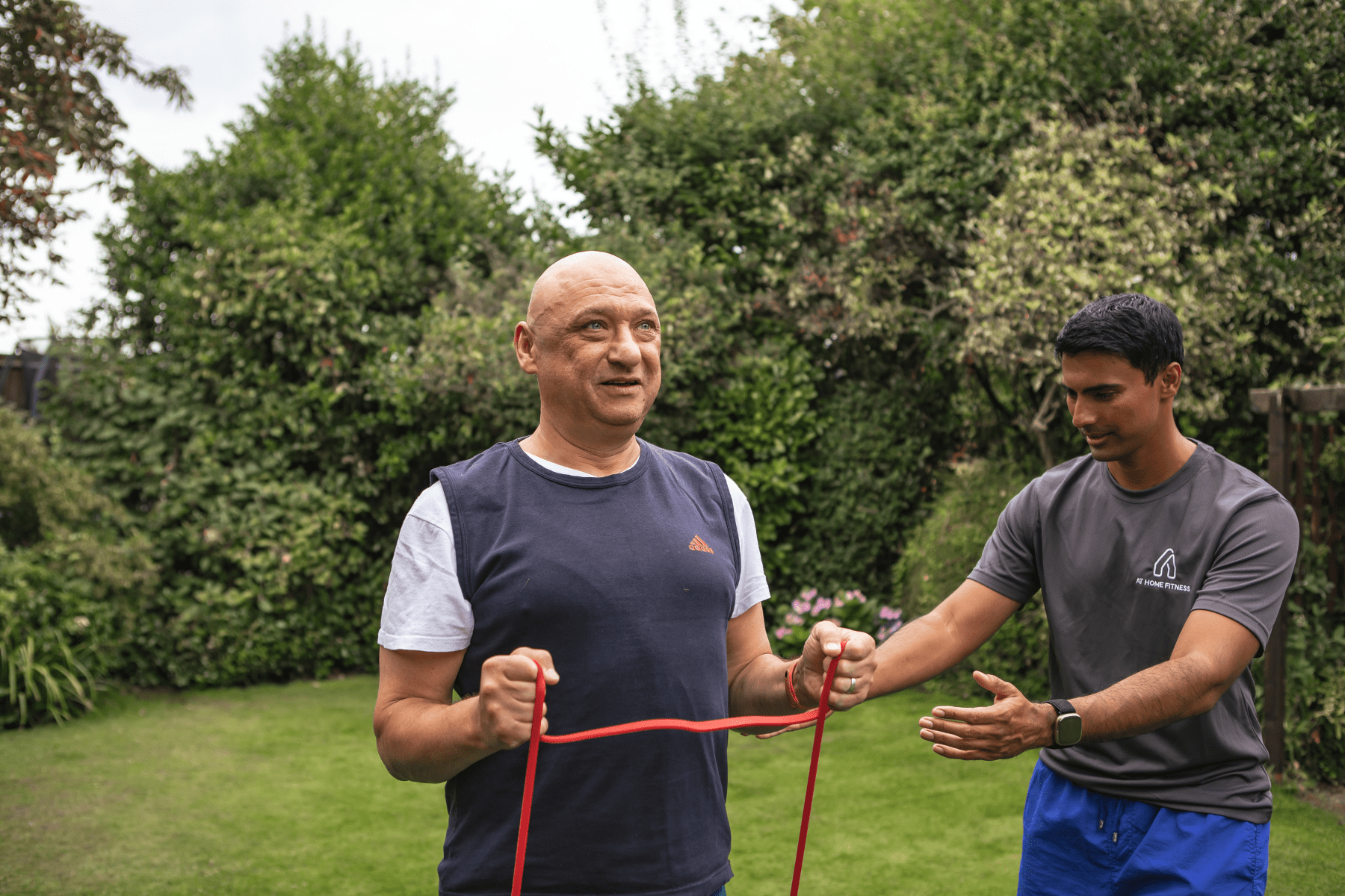 External rotation exercise with the resistance band